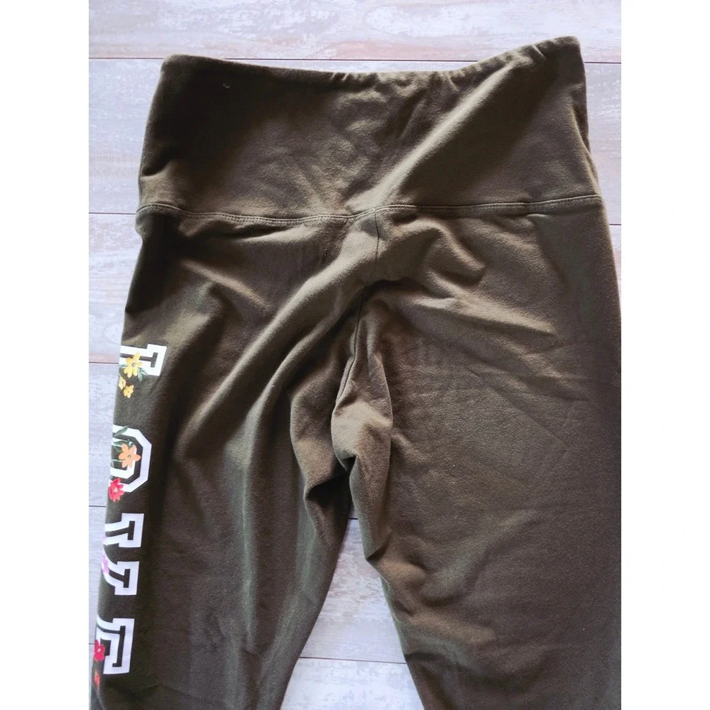 PINK‎ Victoria's Secret Olive Green Floral Logo Leggings L Athleisure